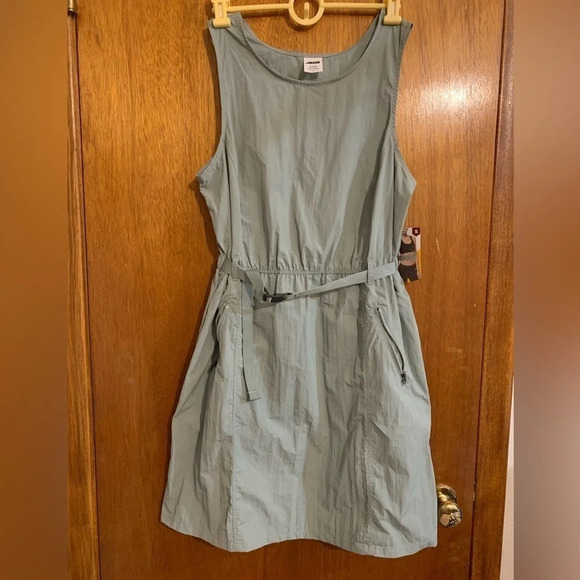Avia Women's Nylon Sleeveless Dress with Belt and Pockets -NWT - Picture 3 of 13